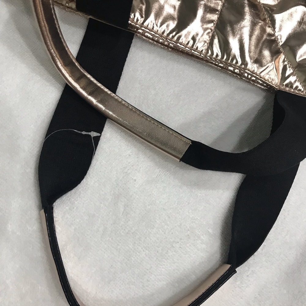 FREE with purchase Victoria’s Secret Rose Gold bag - Picture 6 of 8